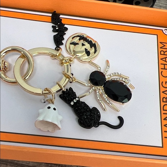 Halloween Bag Charm ~ 🎃👻🦇🕷️ - Picture 5 of 8
